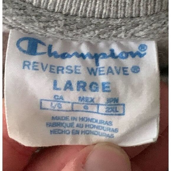 Champion Reverse Weave Gray Sweatshirt. Embroidered C. Size Large - Picture 2 of 9